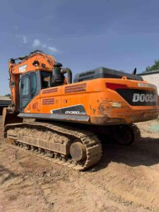DOOSAN DX380-9C used excavator photo 1