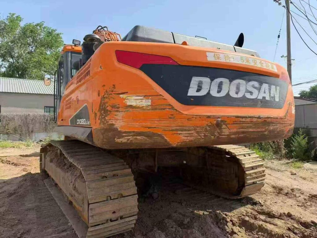 DOOSAN DX380-9C used excavator photo 2