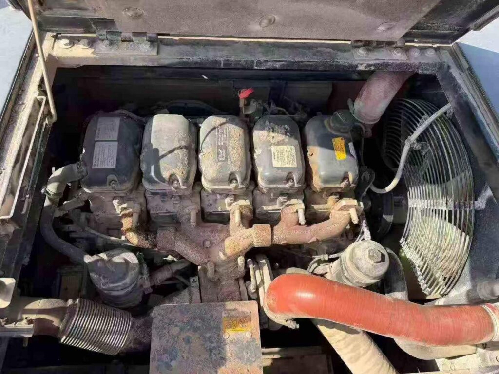 DOOSAN DX380-9C used excavator photo 5
