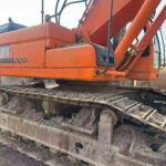 DOOSAN DX500 used excavator photo 3