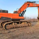 DOOSAN DX520-9C used excavator photo 3