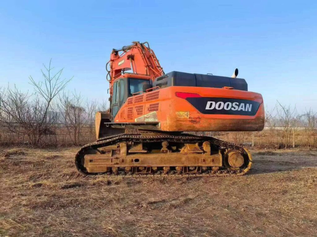 DOOSAN DX520-9C used excavator photo 6