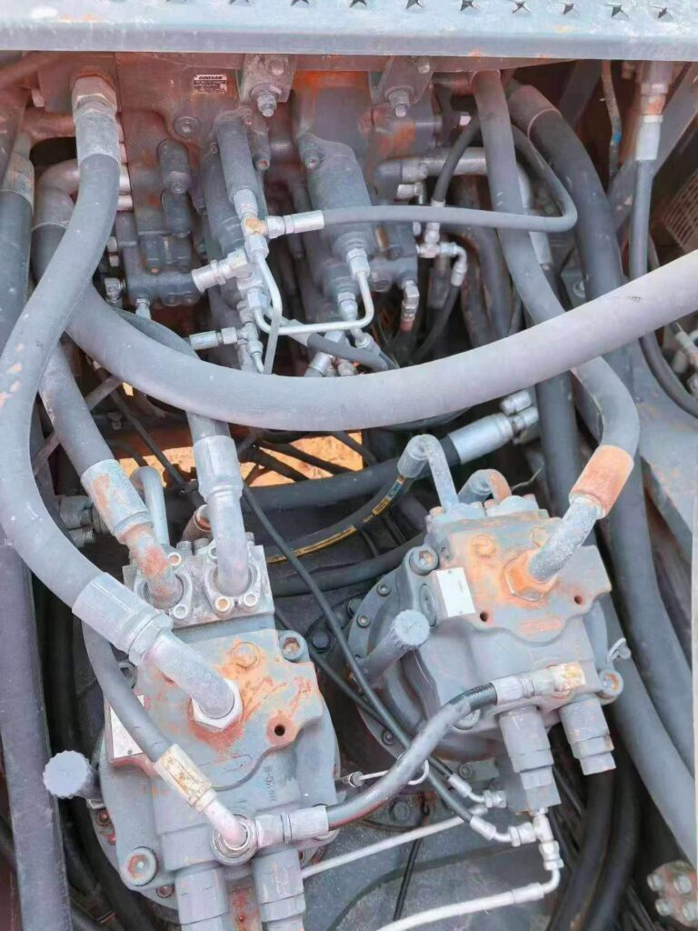 DOOSAN DX520-9C used excavator photo 8