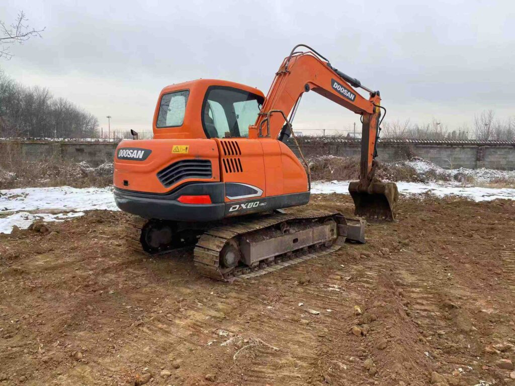 DOOSAN DX80-9C used excavator photo 4