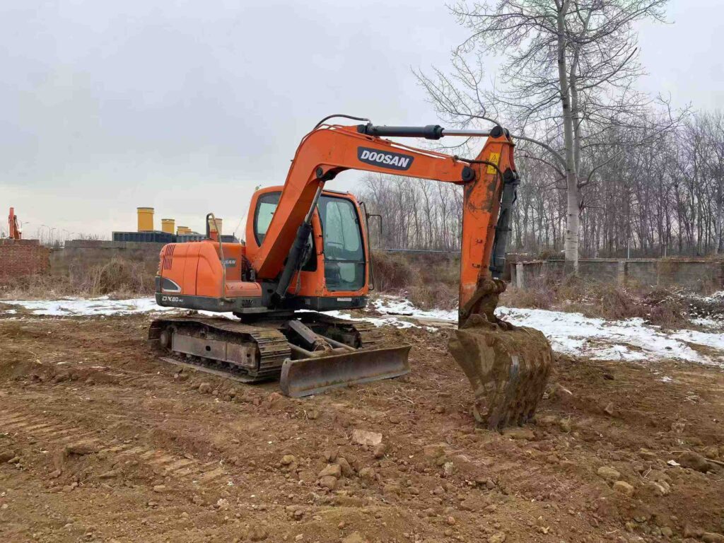 DOOSAN DX80-9C used excavator photo 6