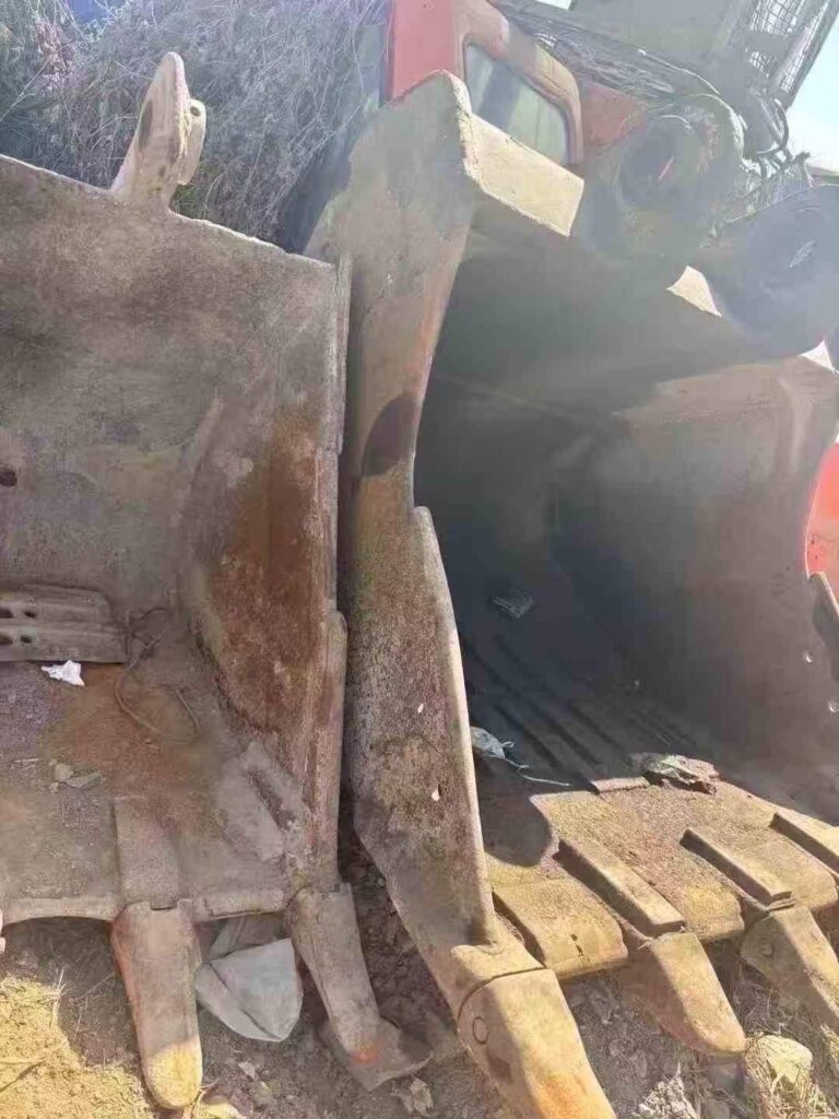 Excavator Bucket spare parts photo 3