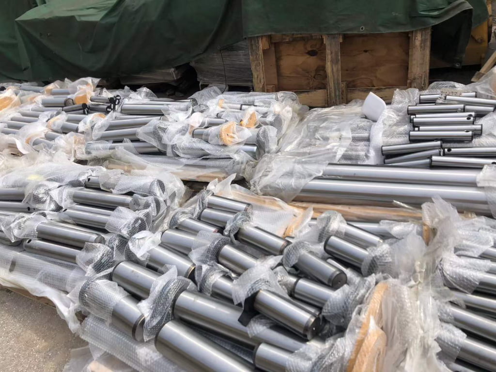 Excavator Pins / Bushings / Linkage Parts spare parts photo 5