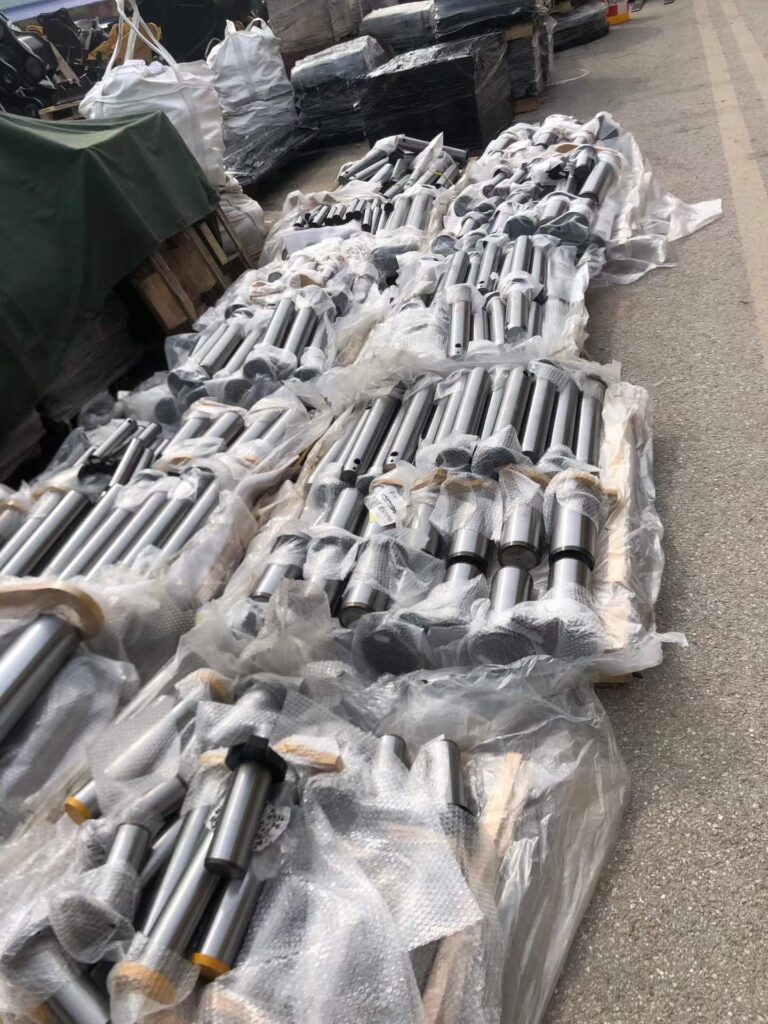 Excavator Pins / Bushings / Linkage Parts spare parts photo 7