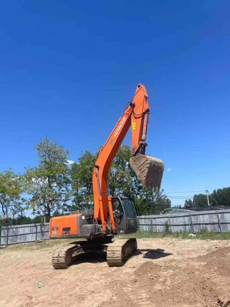 HITACHI ZX240-3 used excavator photo 4