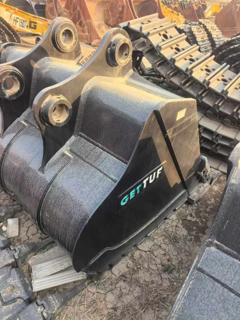 HITACHI 520 Excavator Bucket spare parts photo 4