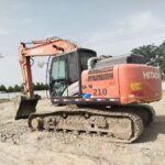 HITACHI ZX195 used excavator photo 2