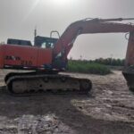HITACHI ZX195 used excavator photo 5