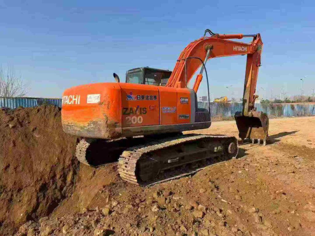 HITACHI ZX200 used excavator photo 3