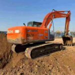 HITACHI ZX200 used excavator photo 3
