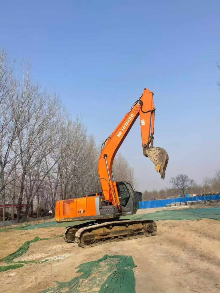 HITACHI ZX200-3 used excavator photo 4