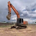 HITACHI ZX200-3 used excavator photo 1