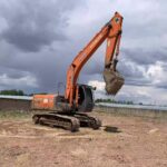 HITACHI ZX200-3 used excavator photo 3