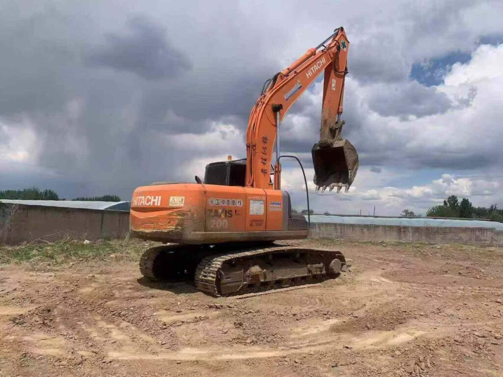 HITACHI ZX200-3 used excavator photo 4
