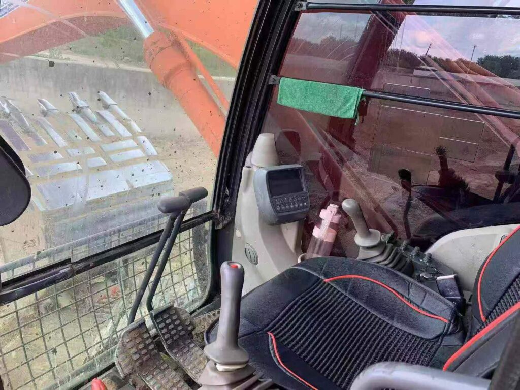 HITACHI ZX200-3 used excavator photo 6