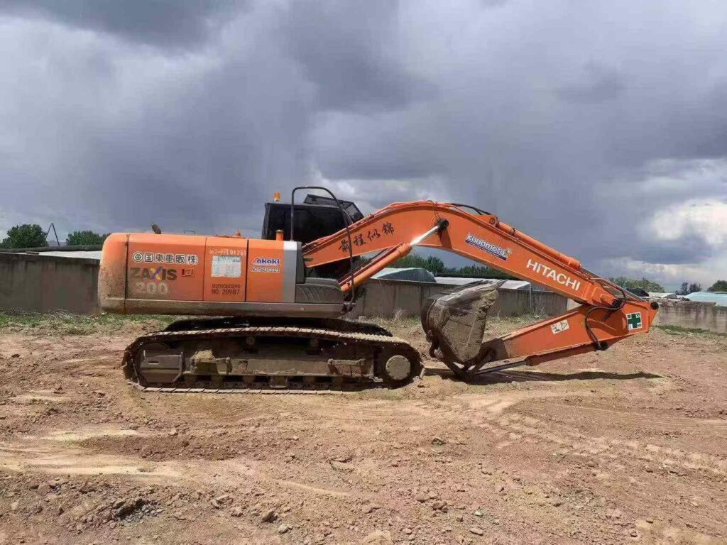 HITACHI ZX200-3 used excavator photo 3
