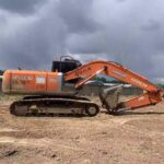 HITACHI ZX200-3 used excavator photo 3