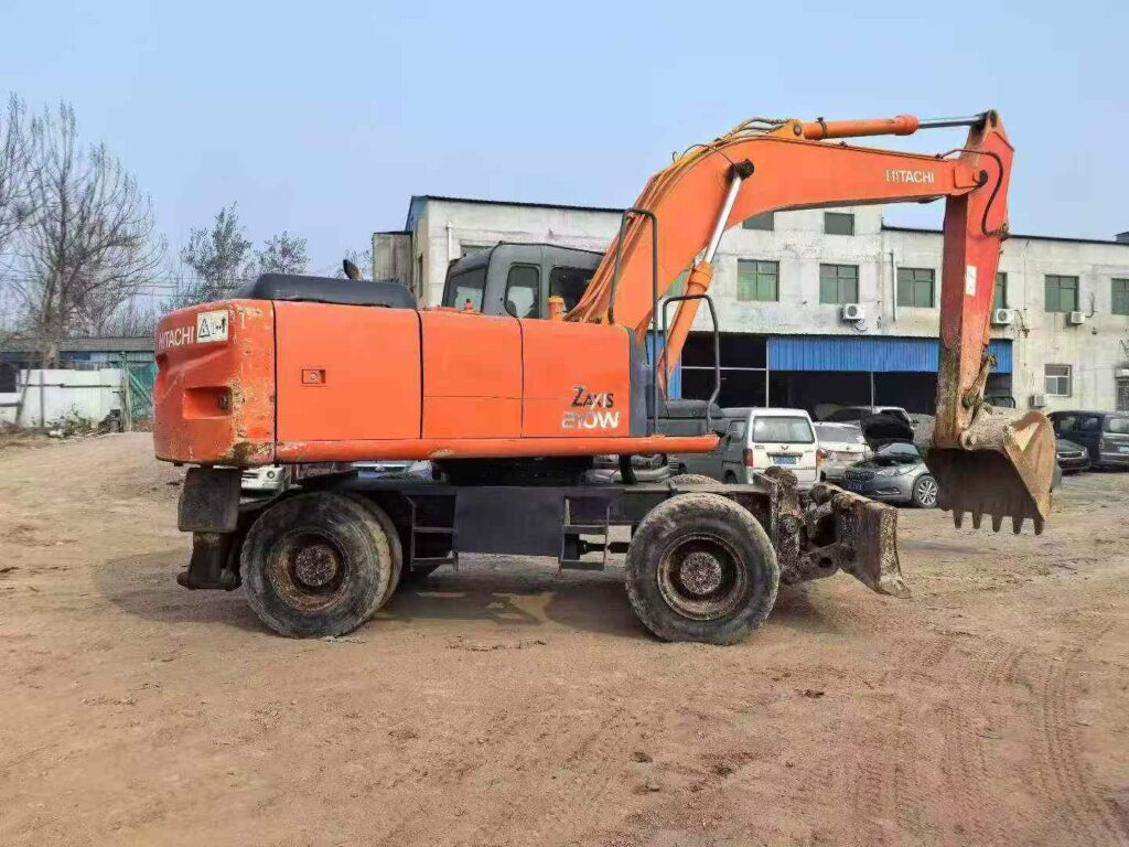 HITACHI ZX210-6 used excavator photo 1