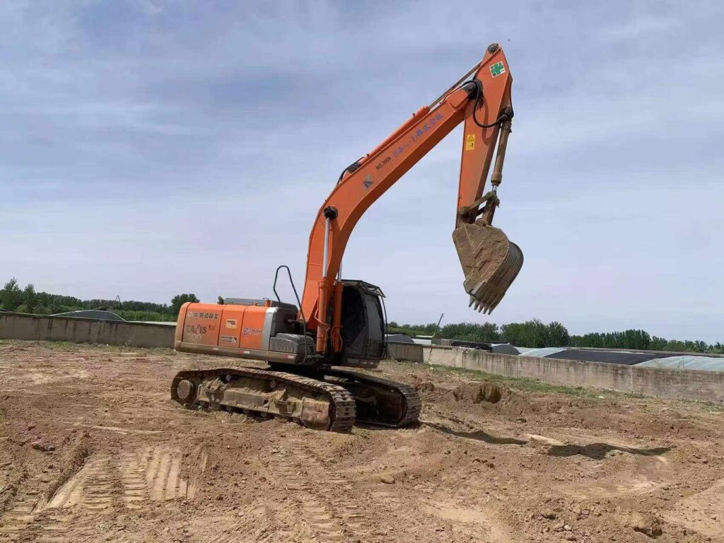 HITACHI ZX270-3 used excavator photo 3