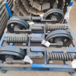 HYUNDAI 60 Undercarriage Parts spare parts photo 1