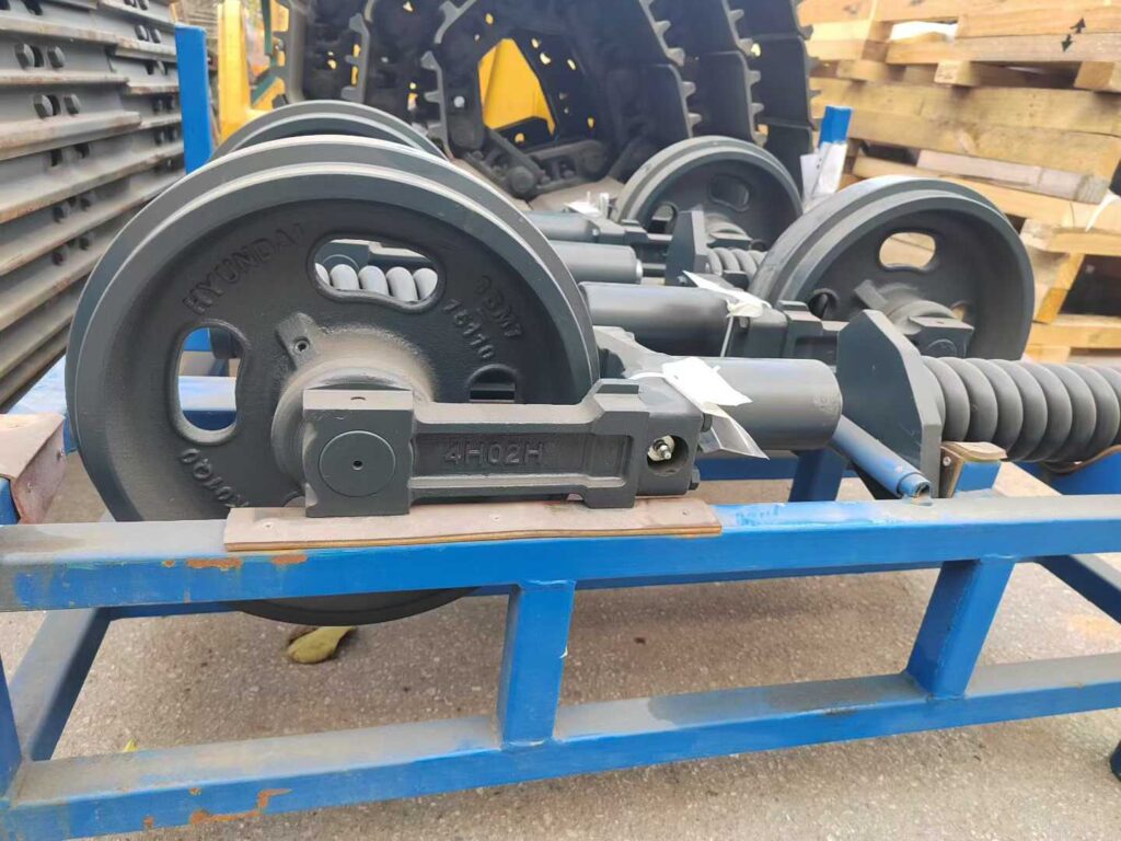 HYUNDAI 60 Undercarriage Parts spare parts photo 3