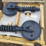 HYUNDAI 60 Undercarriage Parts spare parts photo 6