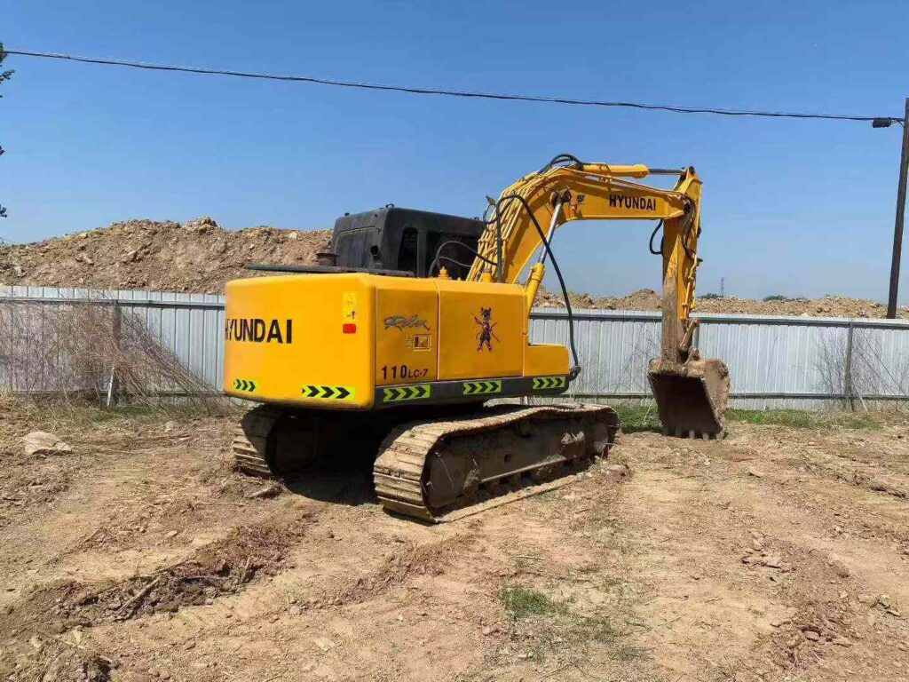 HYUNDAI R110-7 used excavator photo 2