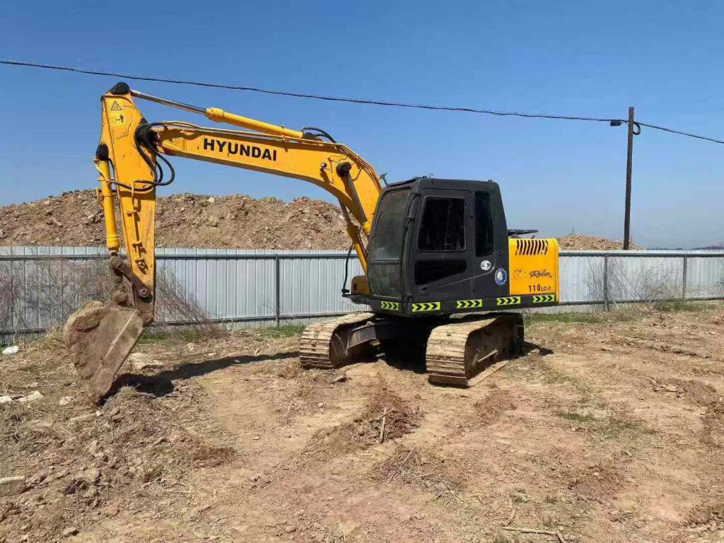 HYUNDAI R110-7 used excavator photo 3