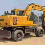 HYUNDAI R130 used excavator photo 2