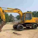 HYUNDAI R130 used excavator photo 5