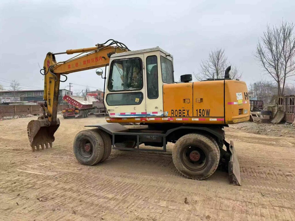 HYUNDAI R130-3 used excavator photo 9