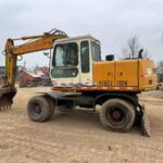 HYUNDAI R130-3 used excavator photo 9