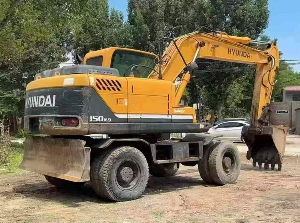 HYUNDAI R150-9 used excavator photo 2