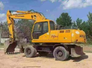HYUNDAI R210-5 used excavator photo 1