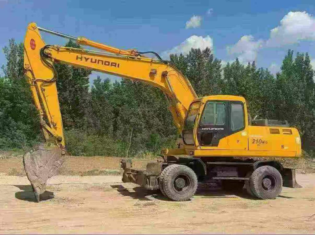 HYUNDAI R210-5 used excavator photo 5