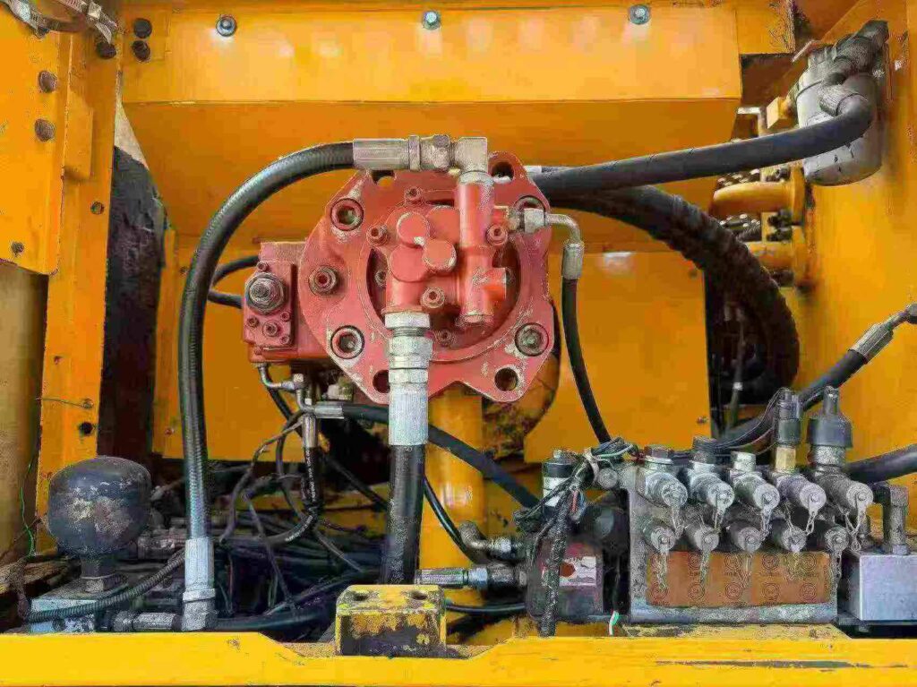 HYUNDAI R210-5 used excavator photo 8