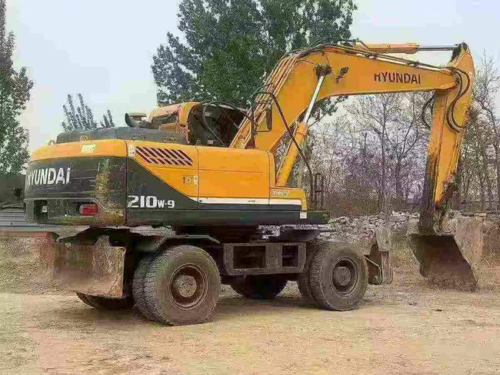 HYUNDAI R210-9 used excavator photo 2
