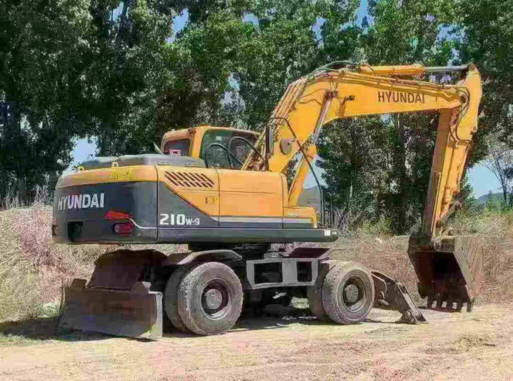 HYUNDAI R210-9 used excavator photo 2