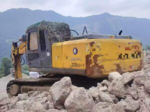 HYUNDAI R225-7 used excavator photo 1