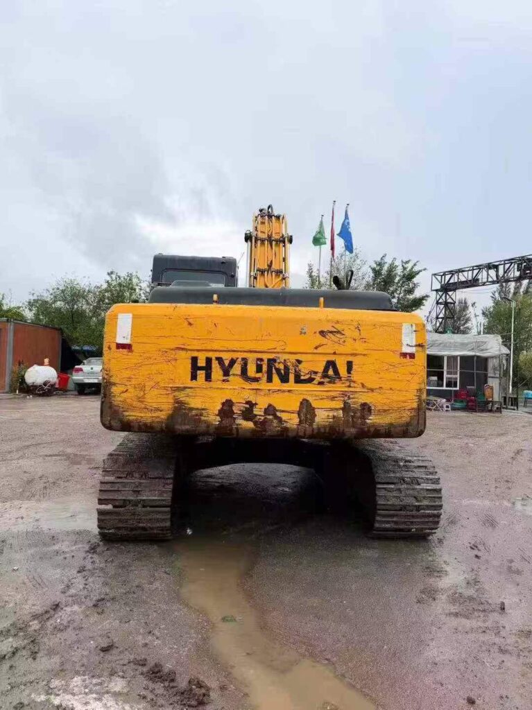 HYUNDAI R225-7 used excavator photo 2
