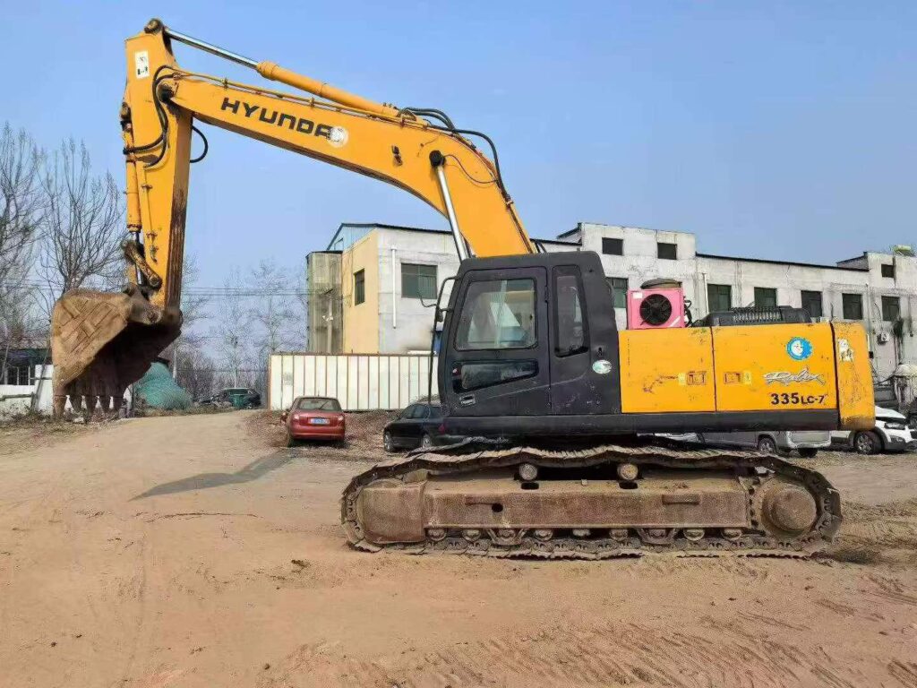 HYUNDAI R305-7 used excavator photo 3
