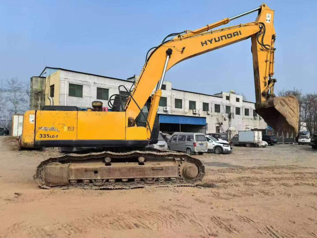 HYUNDAI R305-7 used excavator photo 5