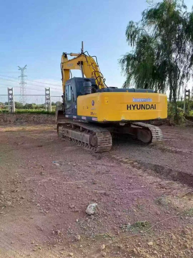HYUNDAI R305-7 used excavator photo 3