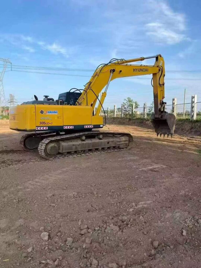 HYUNDAI R305-7 used excavator photo 4
