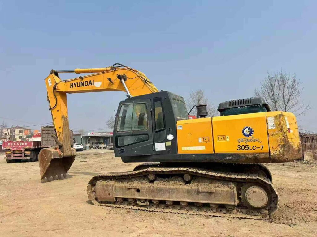 HYUNDAI R305-7 used excavator photo 1
