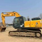 HYUNDAI R305-7 used excavator photo 1
